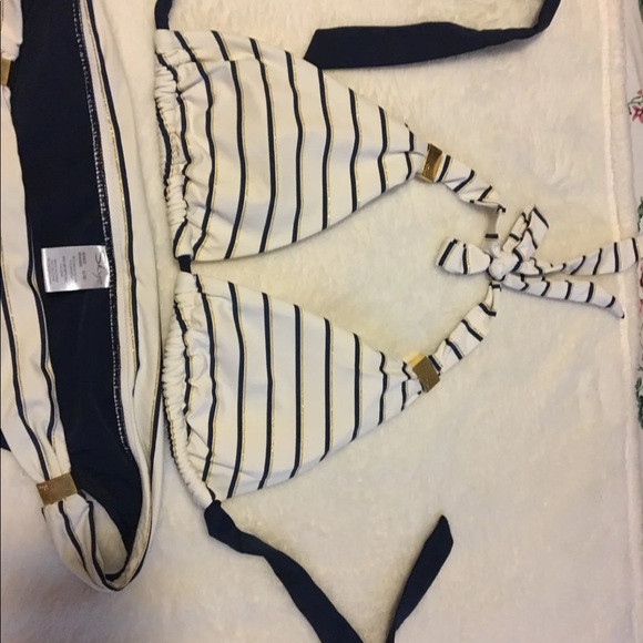 2 piece bikini - Picture 3 of 3